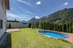 Garten mit Pool